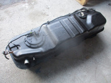 SUZUKI SWIFT MK6 1.3 4X4 ZBIORNIK PALIWA BAK