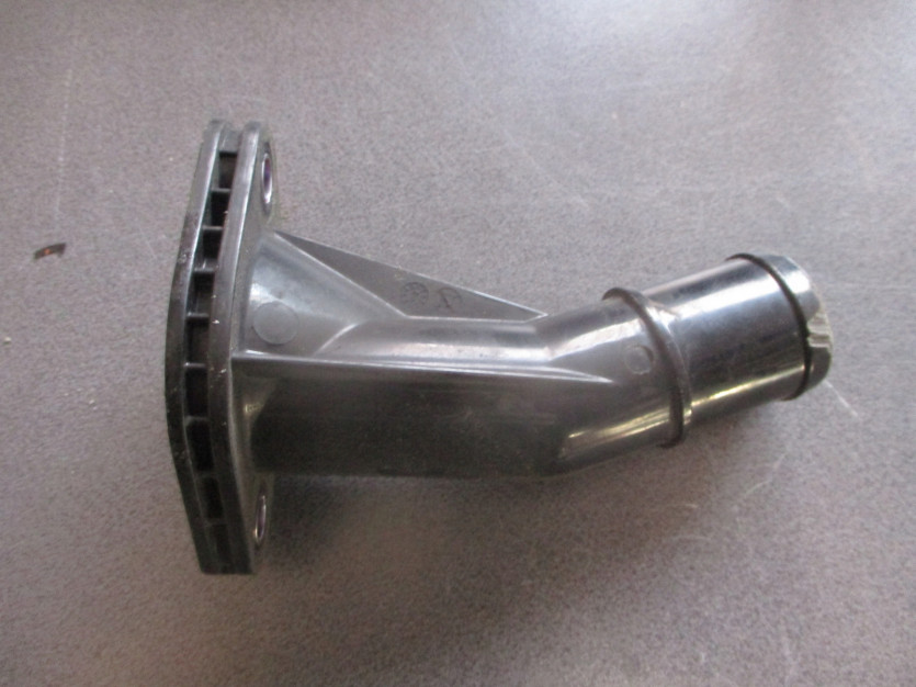 HYUNDAI ELANTRA 2013 R. USA 1.8 obudowa termostatu