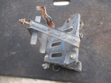 TREZIA TOYOTA VERSO S 1.3 PODSTZWA AKUMULATORA