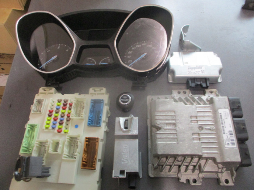 FORD FOCUS MK3 1.6 TDCI KOMPUTER DV61-12A650-NE