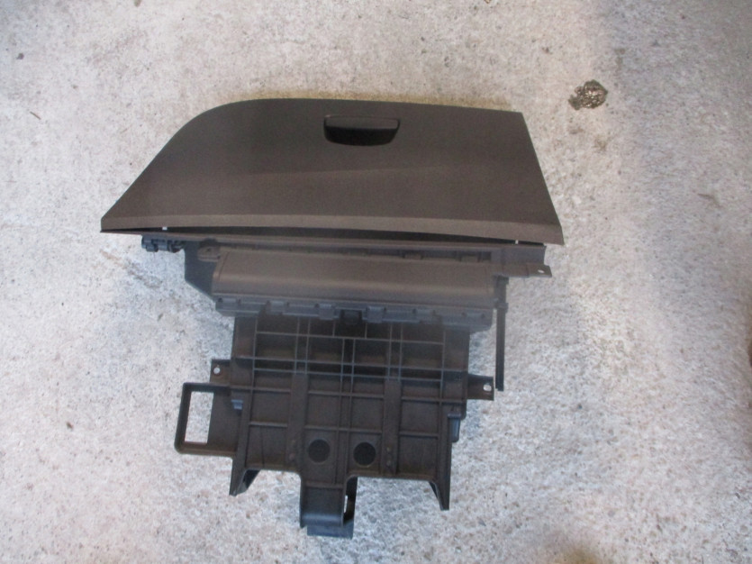 ibiza 6J 1.4 tdi CUT 105 KM SCHOWEK PASAŻERA