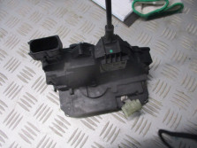 MERIVA B 2013 R ZAMEK prawy przód 13258274EH