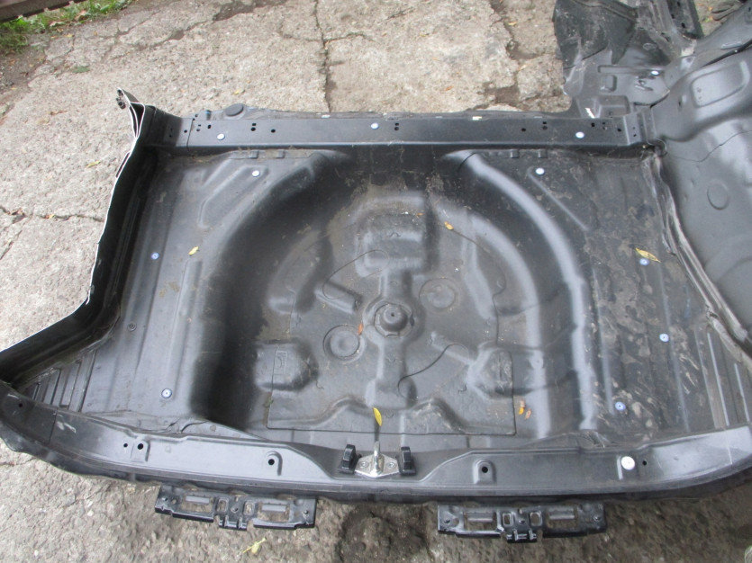 HYUNDAI I30 II HB GD PAS WANNA TYŁ