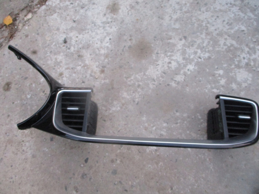 kia proceed GT KRATKA NAWIEWU ŚRODKOWA