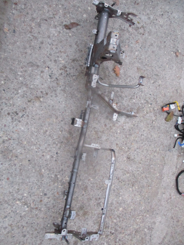 kia proceed GT 1.6 GDI RURA STELAŻ POD DESKE