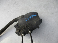 NISSAN TIIDA HB TIDA ZAMEK LEWY TYŁ 2PIN EU