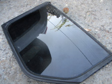 TAURONE CONNECT MK2 SZYBA DRZWI PRAWYCH PRZESÓWNY