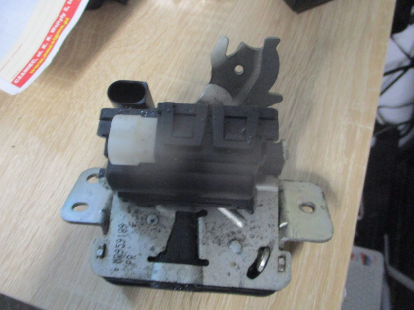 SMART FORFOUR 1.3 454 ZAMEK KLAPY