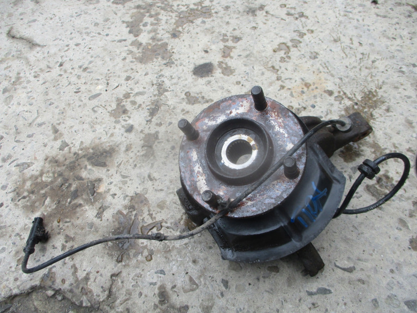 NISSAN TIIDA HB 1.5 DCI ZWROTNICA PRAWA