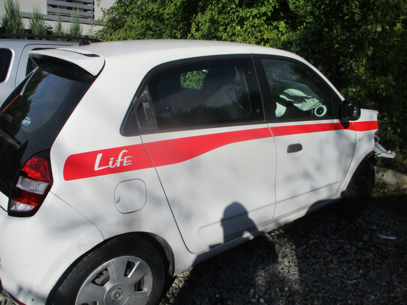 RENAULT TWINGO III 2015 R. DRZWI PRAWY PRZÓD PRAWE