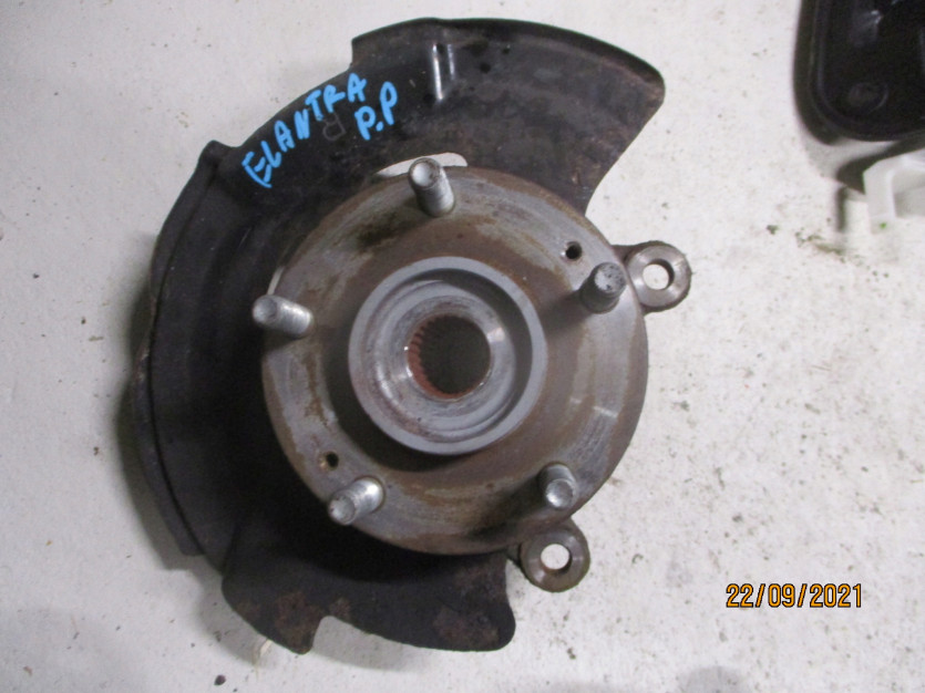 HYUNDAI ELANTRA 2013 R. 1.6 ZWROTNICA PRAWA