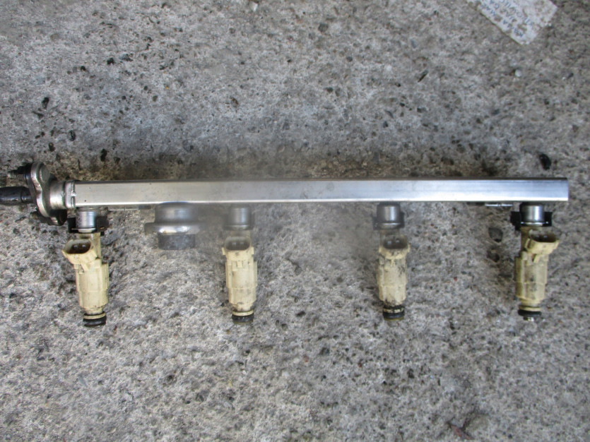 KIA SPORTAGE III 11R. 2.0 WTRYSK WTRYSKI PALIWA