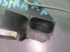 OPEL ASTRA J HB ZAMEK PRAWY PRZÓD