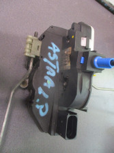 OPEL ASTRA J HB ZAMEK LEWY PRZÓD