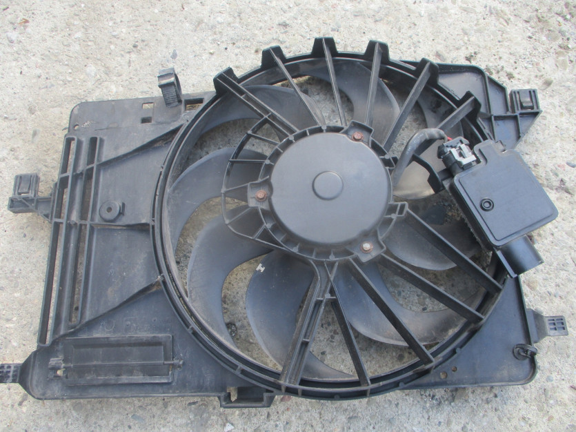 TRANSIT CONNECT MK2 1.5 TDCI WENTYLATOR