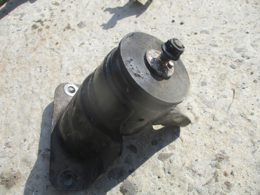 SUBARU JUSTY G3X IGNIS 1.5 16V PODUSZKA SILNIKA