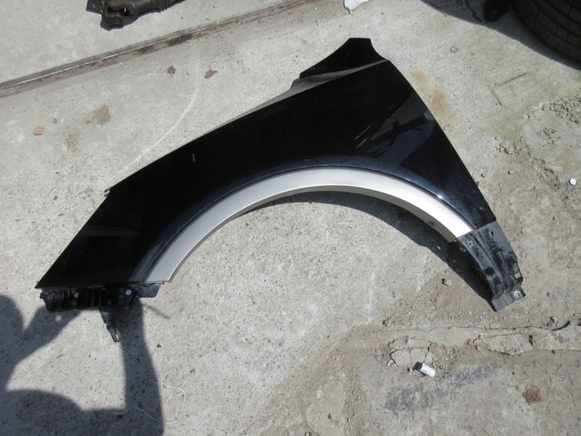 hyundai ix55 3.0 V6 CRDI BŁOTNIK LEWY NKA