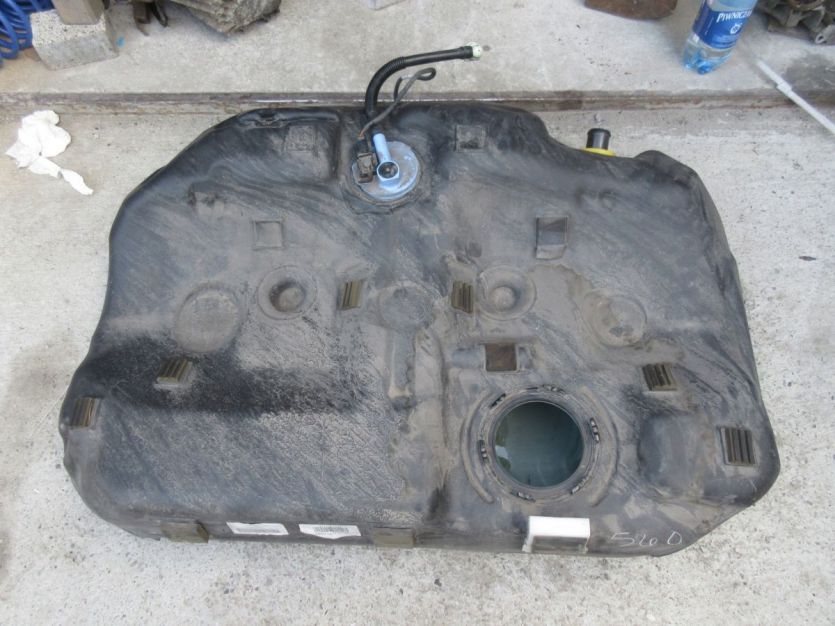 KIA optima IV 17 R. SEDAN 2.4 BAK ZBIORNIK PALIWA