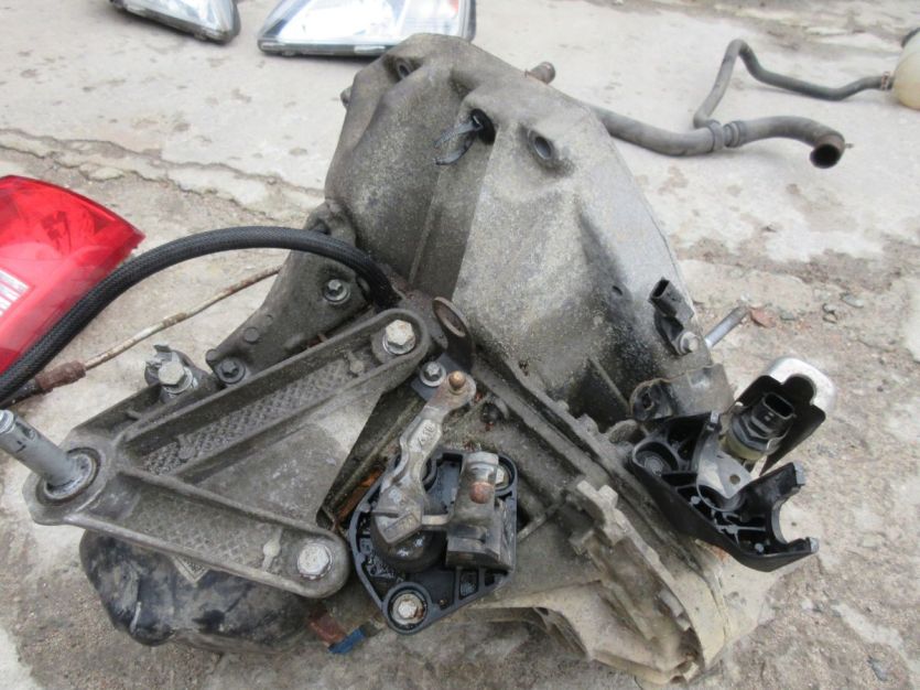 LOGAN I MCV 11 R. 1.5 DCI SKRZYNIA BIEGÓW JR5346