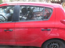 HYUNDAI I20 1.2 08 R. 5D DRZWI LEWY TYŁ