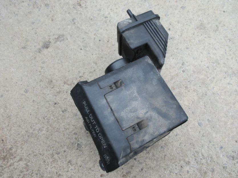 optima IV 2.4 USA lift OBUDOWA FILTRA POWIETRZA