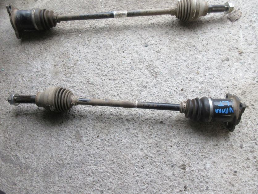 VITARA II III HYBRID 1.4 4X4 PÓŁOS LEWY TYŁ