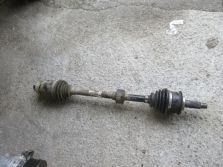 VITARA II III HYBRID 1.4 4X4 PÓŁOS PRAWY PRZÓD