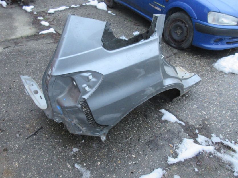 VITARA III II LIFT 4X4 BŁOTNIK PRAWY TYŁ