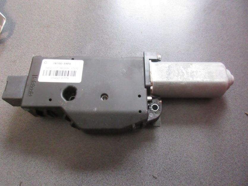 VITARA 1.4 T III SILNICZEK SZYBERDACHU 78700-54P0