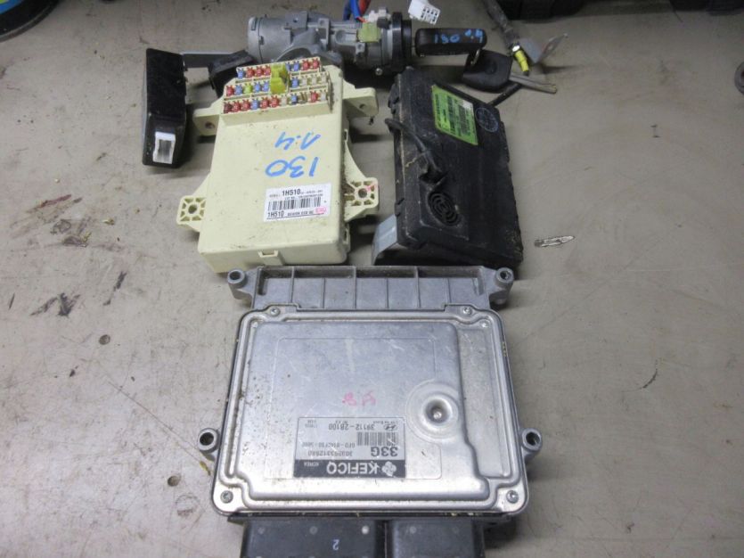 HYUNDAI I30 1.4 KOMPUTER 39112-2B100