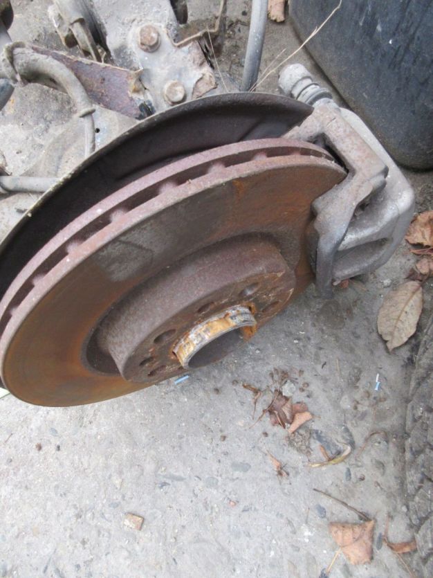 ALFA ROMEO BRERA 2.4 JTD ZACISKI TARCZE TYŁ