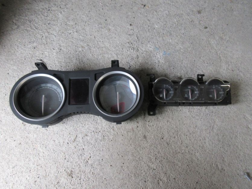 ALFA ROMEO BRERA 2.4 JTD LICZNIK ZEGAR