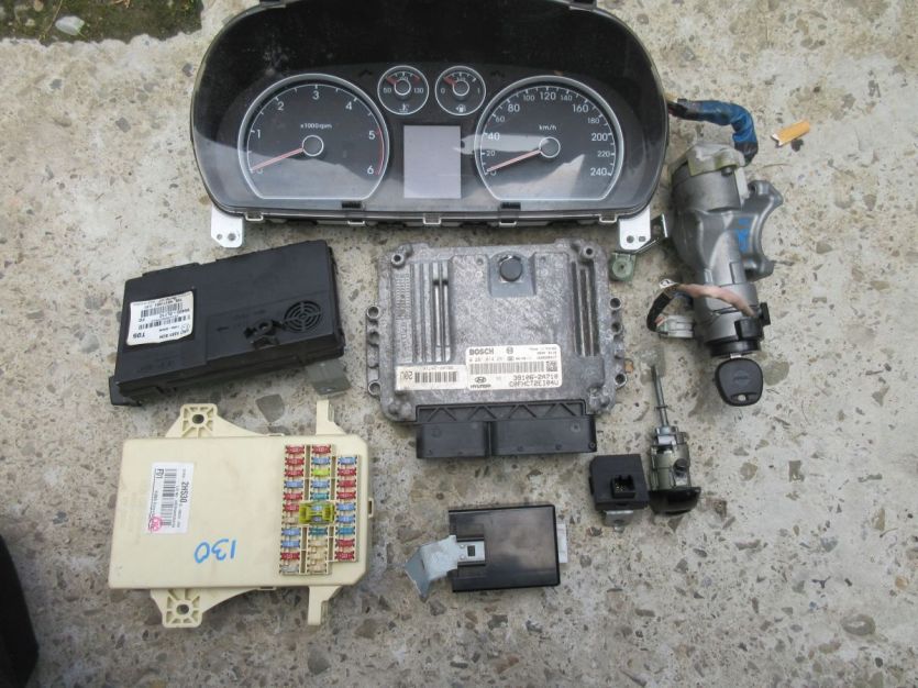 HYUNDAI I30 1.6 CRDI KOMPUTER 39106-2A710