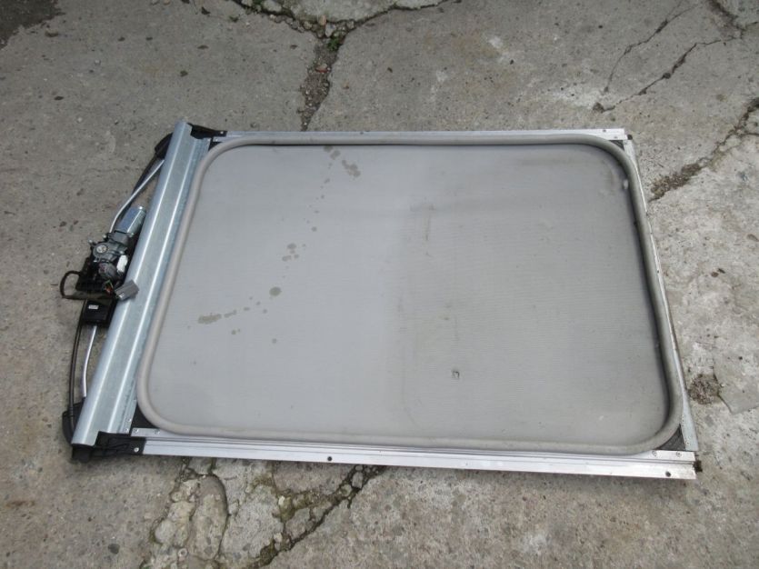 TRANSIT CONNECT MK2LONG ROLETA SZYBERDACHU