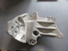 KIA optima IV 2.4 17 R. łapa silnika