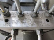 DACIA DUSTER I LIFT 1.2 TCE POMPA ABS 476601746R