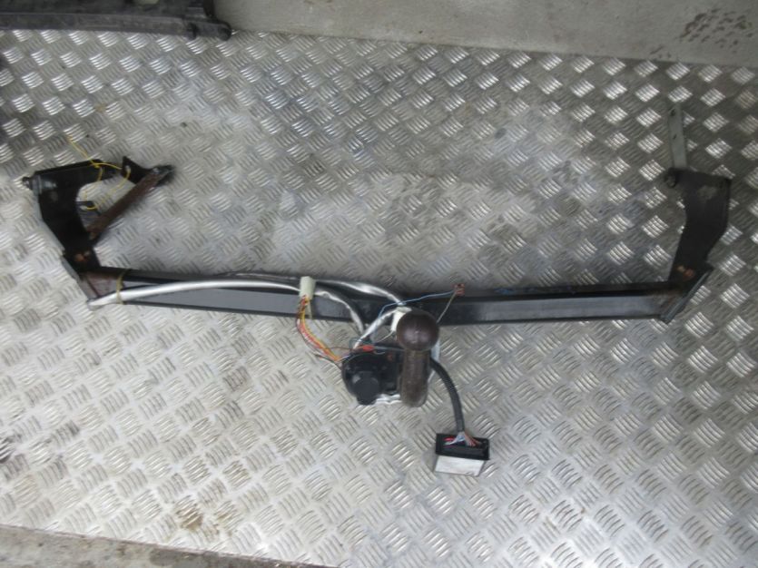 QASHQAI II LIFT 18 R. HAK HOLOWNICZY