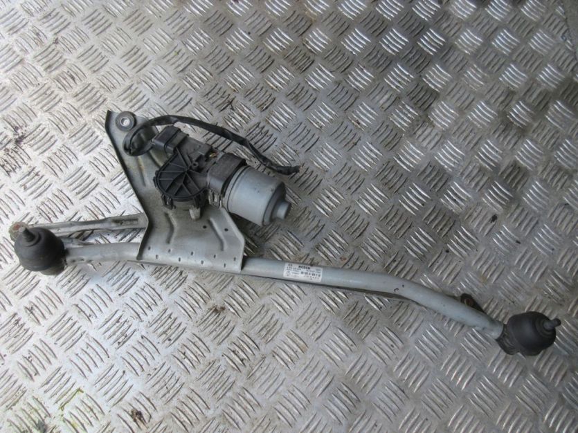 DACIA DUSTER I LIFT MECHANIZM WYCIERACZEK