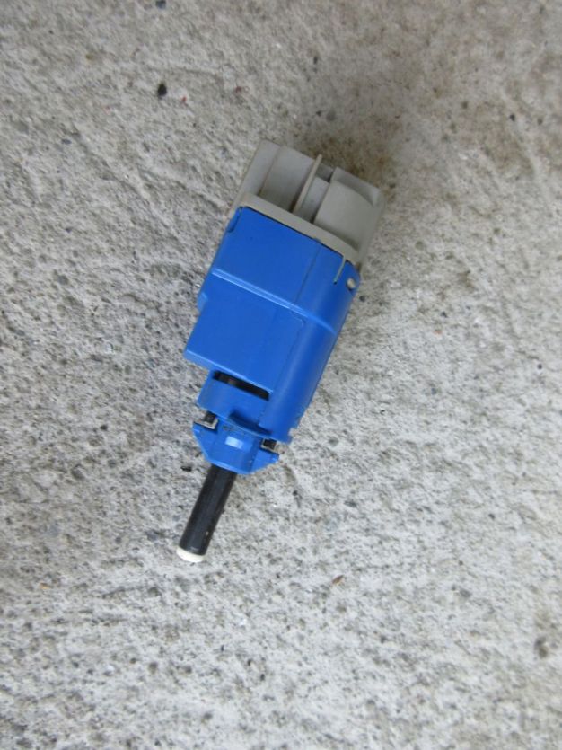 DUSTER LIFT 1.2 TCE CZUJNIK