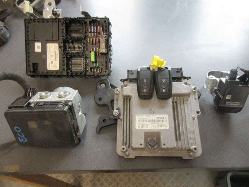 ECOSPORT II LIFT 1.0 KOMPUTER JN15-12A650-BRA