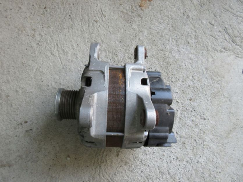 DUSTER LIFT 1.2 TCE ALTERNATOR 231006677R