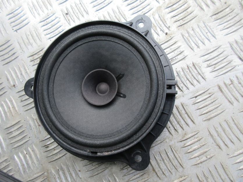 DACIA LODGY DOKKER GŁOŚNIK PRAWY PRZÓD