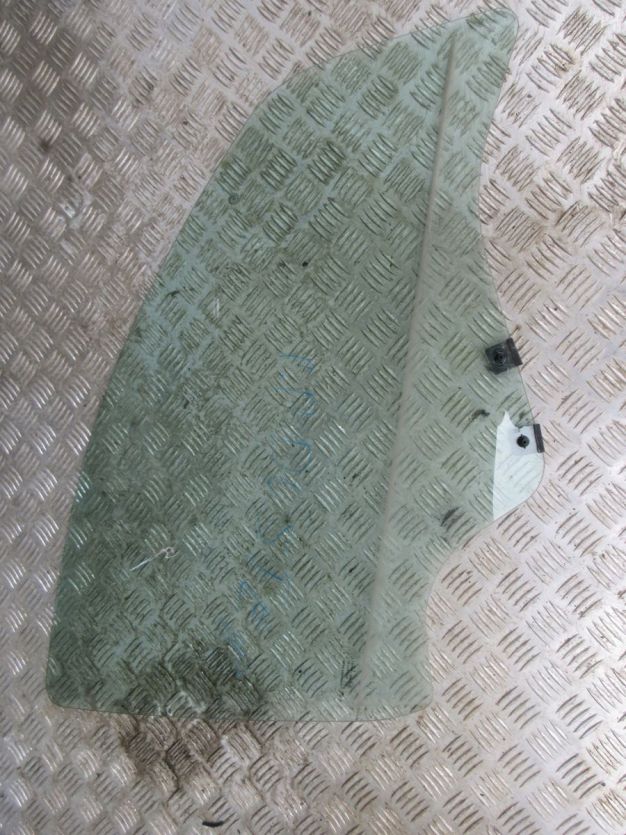 DACIA DUSTER I LIFT SZYBA PRAWY PRZÓD 2016R