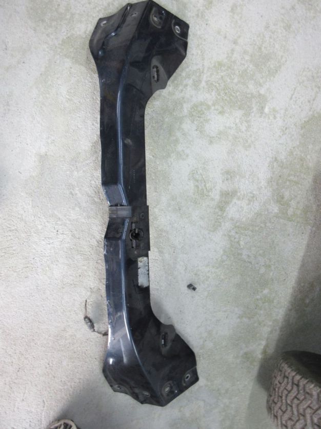 MERCEDES ML W163 PAS PRZÓD PRZEDNI