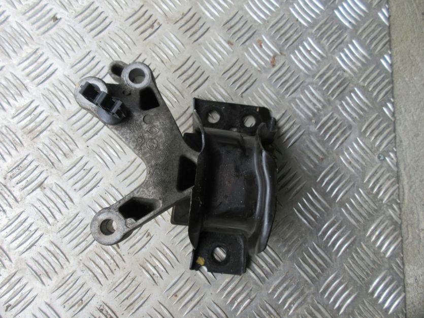 DACIA LODGY DOKKER 1.2 TCE ŁAPA SILNIKA