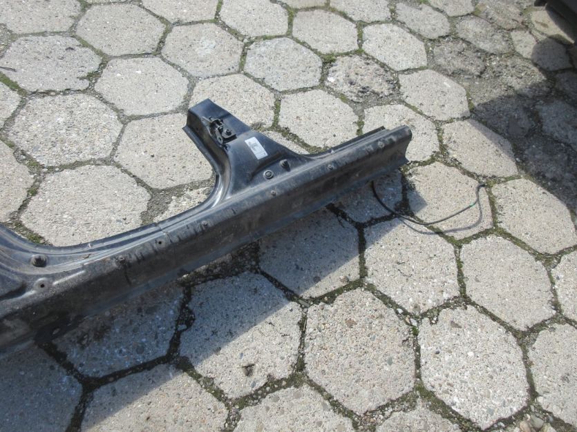 DACIA DUSTER I LIFT PRÓG PRAWY