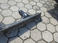 DACIA DUSTER I LIFT PRÓG PRAWY