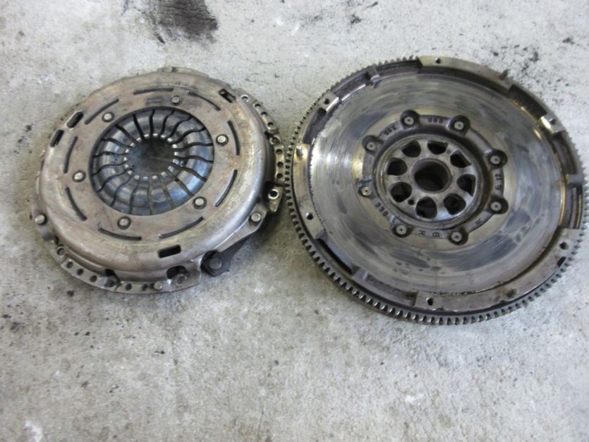 OCTAVIA III RS 2.0 TFSI KOLO DWUMASOWE 169KW