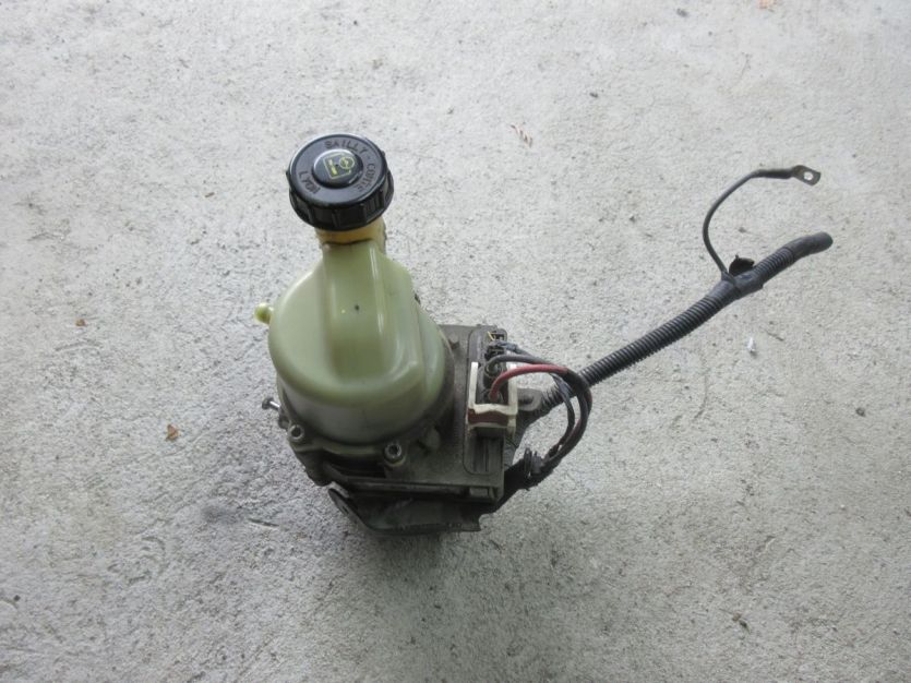 LOGAN II MCV 2016 R. POMPA WPOMAGANIA 491108089R