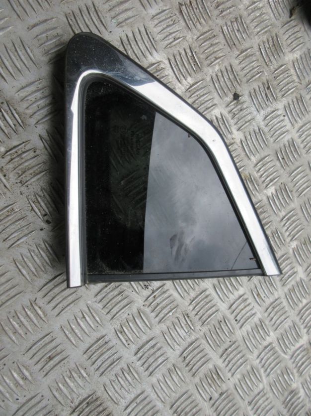 QASHQAI J11 LIFT SZYBA PRAWY TYŁ